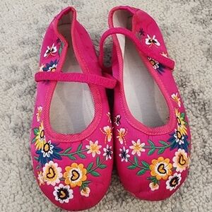 Kids Floral Embroidered Ballet Flats- Pink